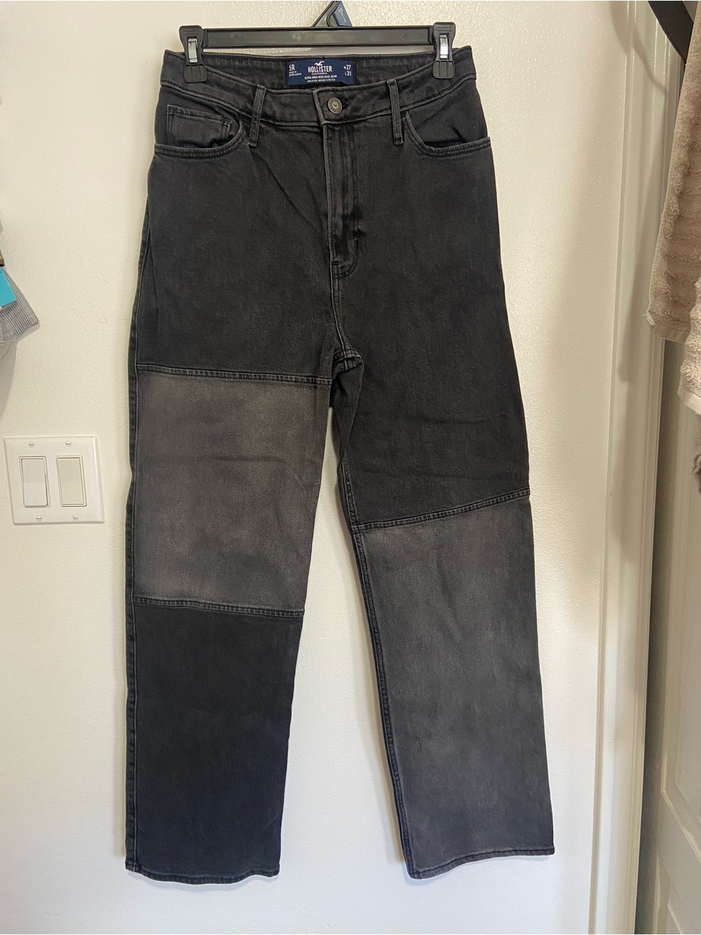 Hollister Womens Jeans. Size 27